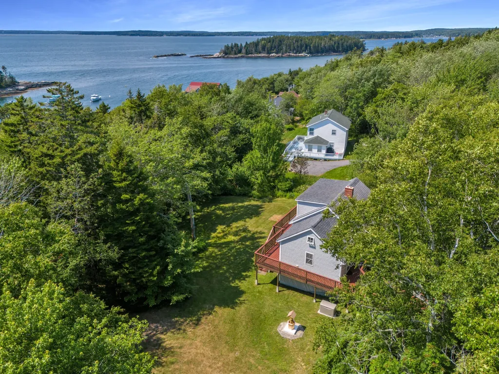 8 Harbor View Phippsburg ME 04562