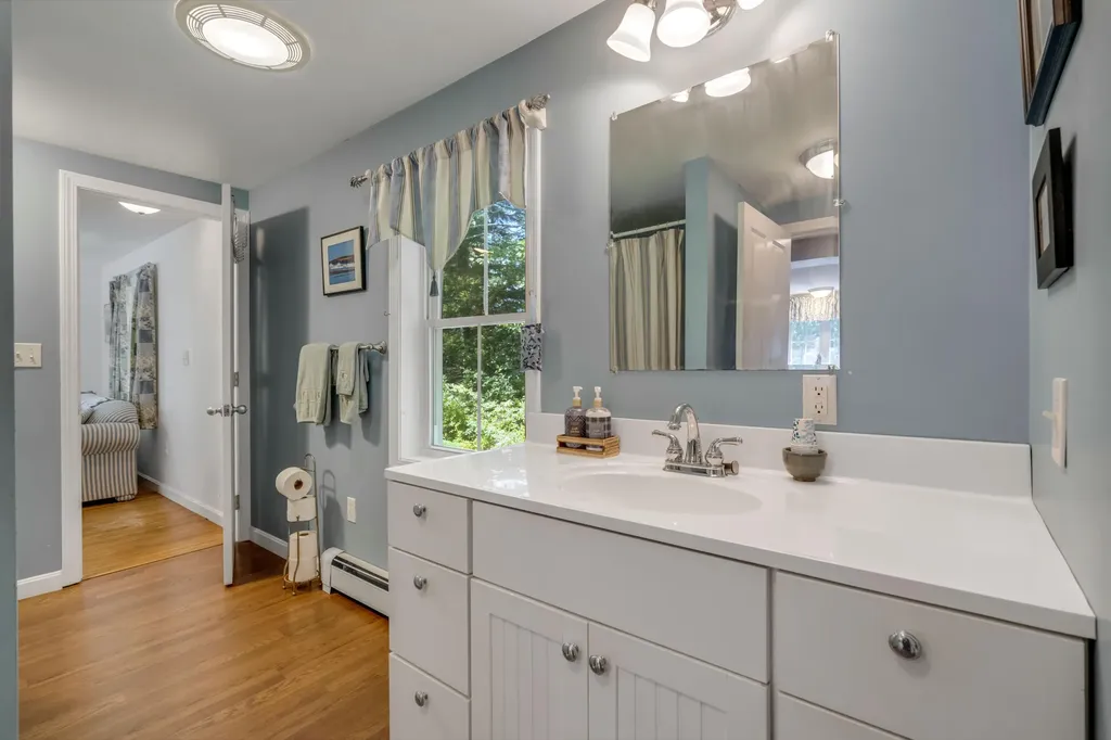 8 Harbor View Phippsburg ME 04562