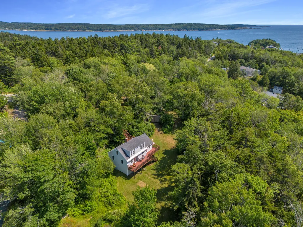 8 Harbor View Phippsburg ME 04562