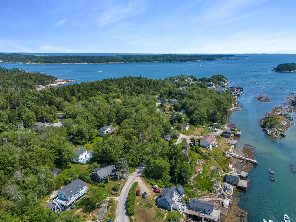 8 Harbor View Phippsburg ME 04562