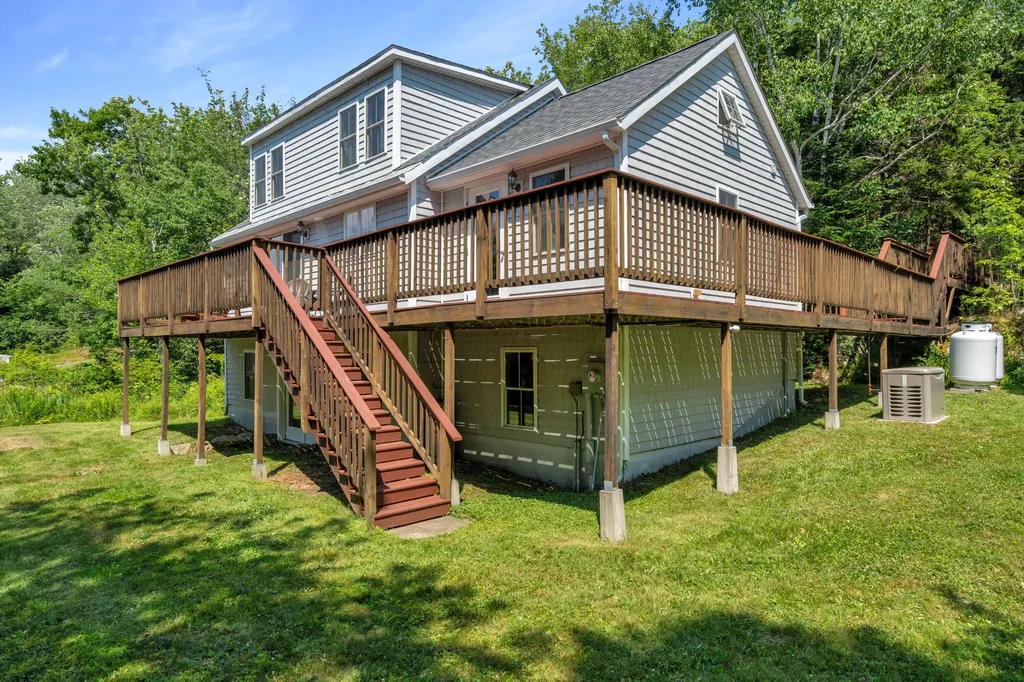 8 Harbor View Phippsburg ME 04562