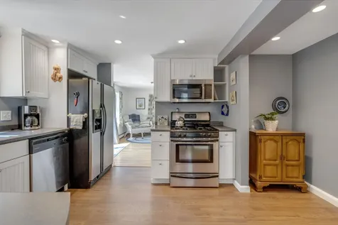 8 Harbor View Phippsburg ME 04562
