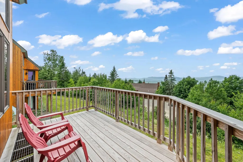 10 Hendrickson Drive Sandy River Plt ME 04970