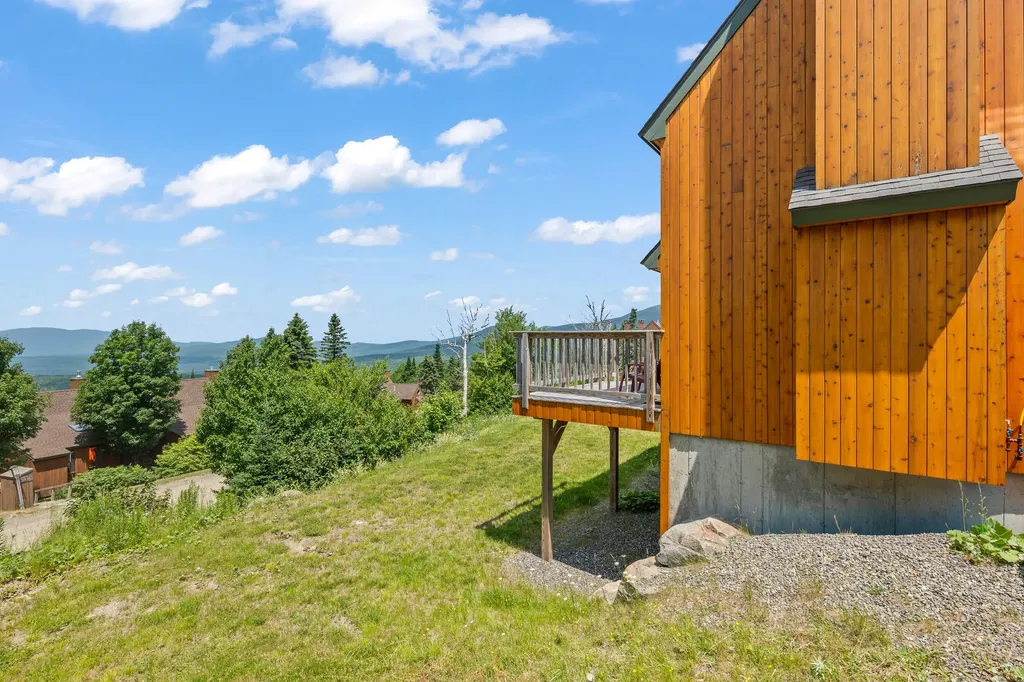 10 Hendrickson Drive Sandy River Plt ME 04970