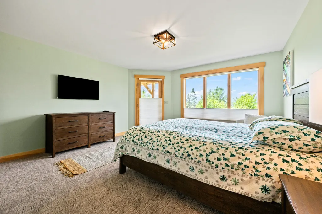 10 Hendrickson Drive Sandy River Plt ME 04970