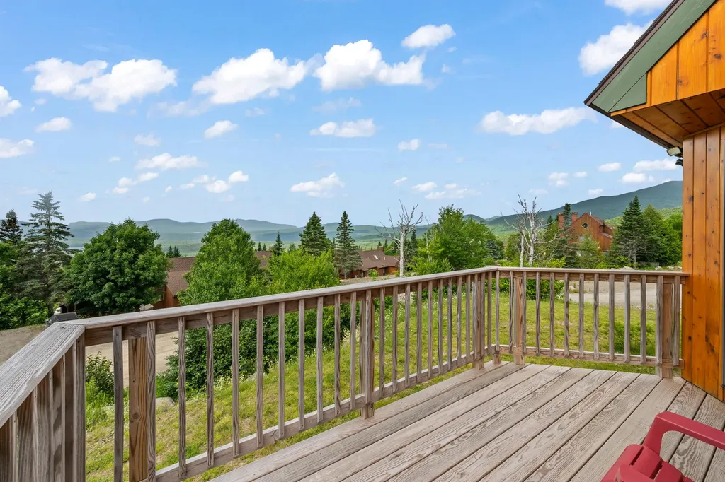 10 Hendrickson Drive Sandy River Plt ME 04970