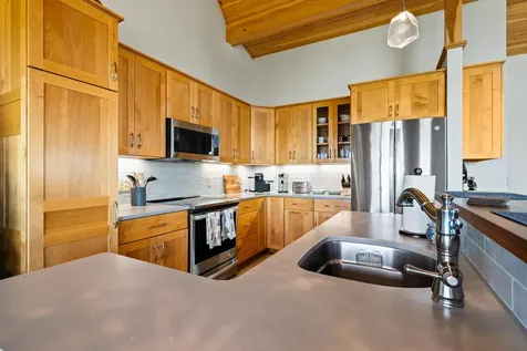 10 Hendrickson Drive Sandy River Plt ME 04970