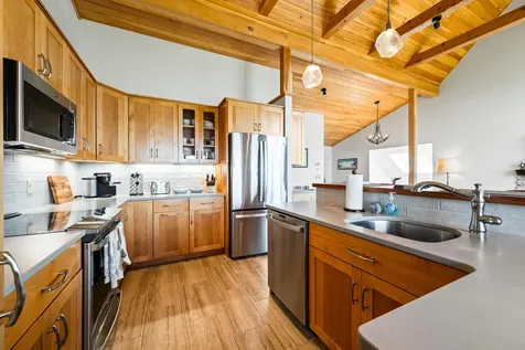 10 Hendrickson Drive Sandy River Plt ME 04970