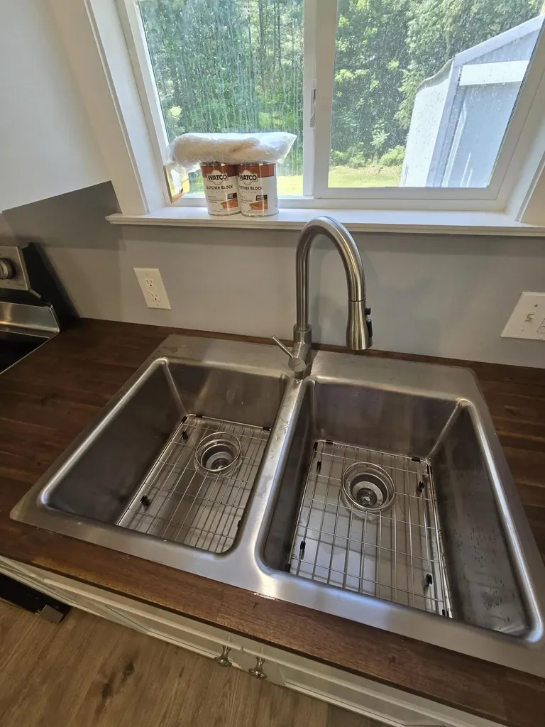 522 North Street Hermon ME 04401