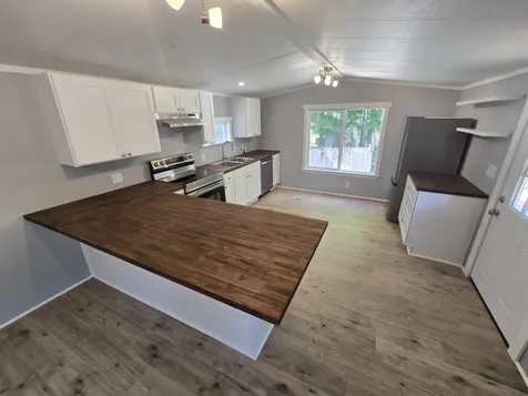 522 North Street Hermon ME 04401