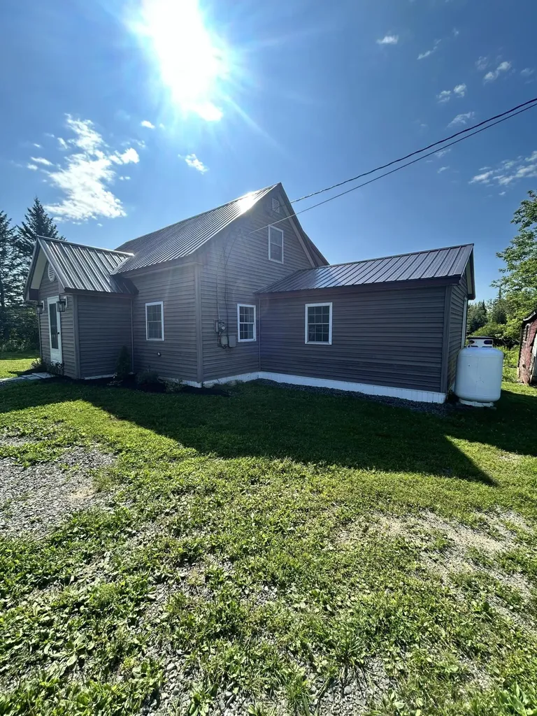 759 Main Street Palmyra ME 04965