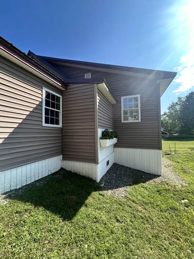 759 Main Street Palmyra ME 04965