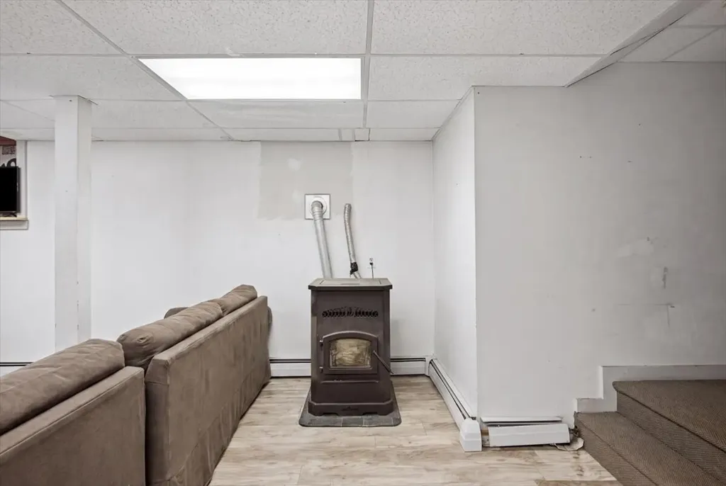 238 Bowdoinham Road Sabattus ME 04280