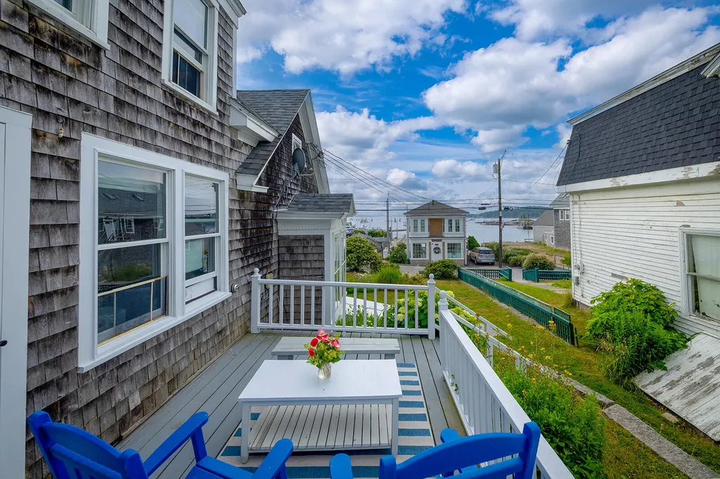 60 Main Street Stonington ME 04681