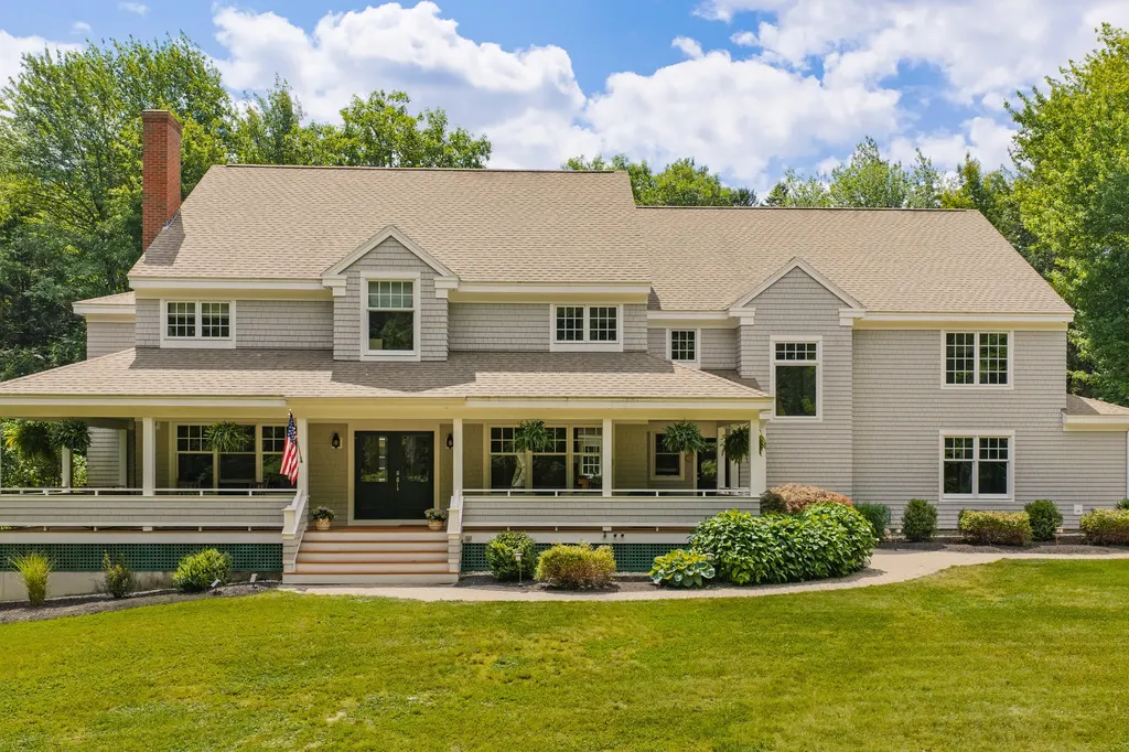 North Yarmouth ME, 29 Blue Moon Drive