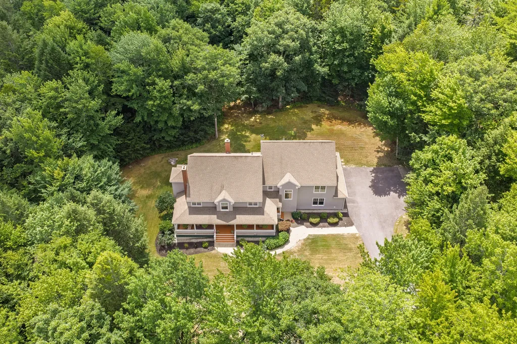 29 Blue Moon Drive North Yarmouth ME 04097