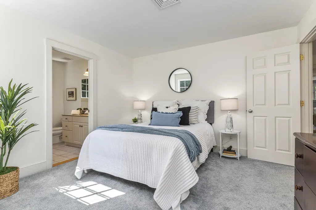 29 Blue Moon Drive North Yarmouth ME 04097
