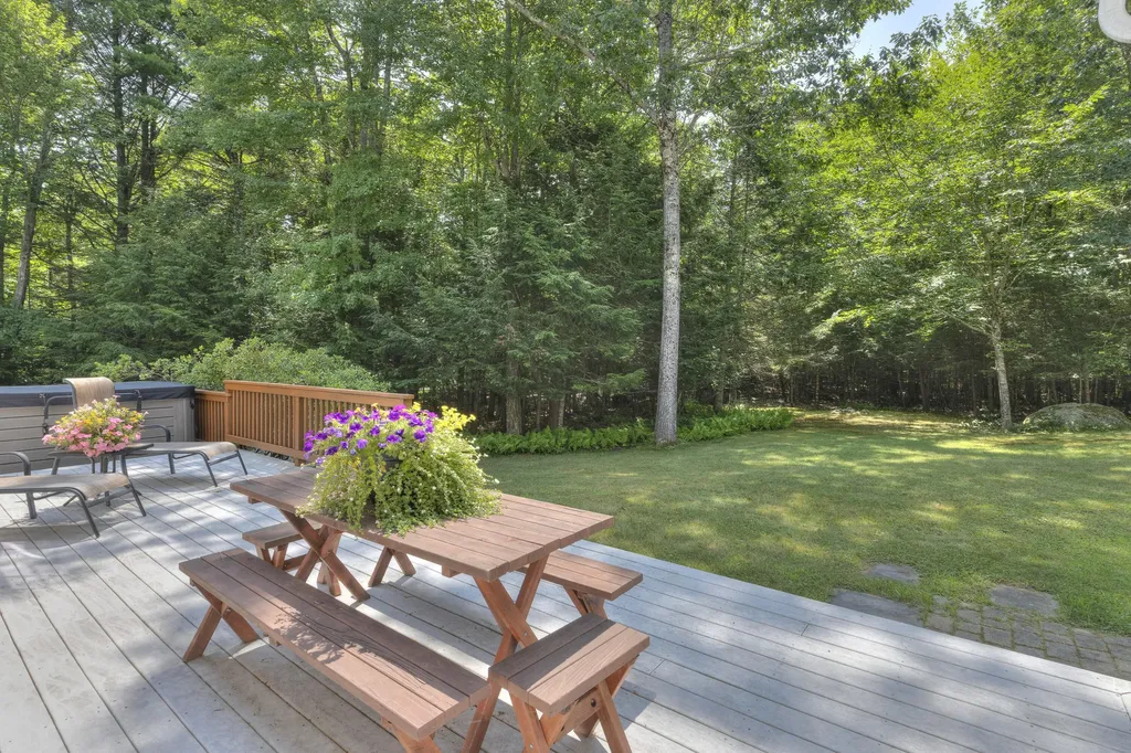 29 Blue Moon Drive North Yarmouth ME 04097