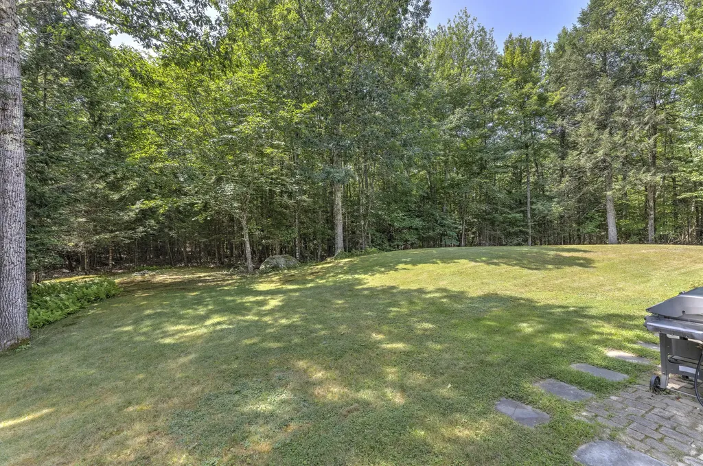 29 Blue Moon Drive North Yarmouth ME 04097