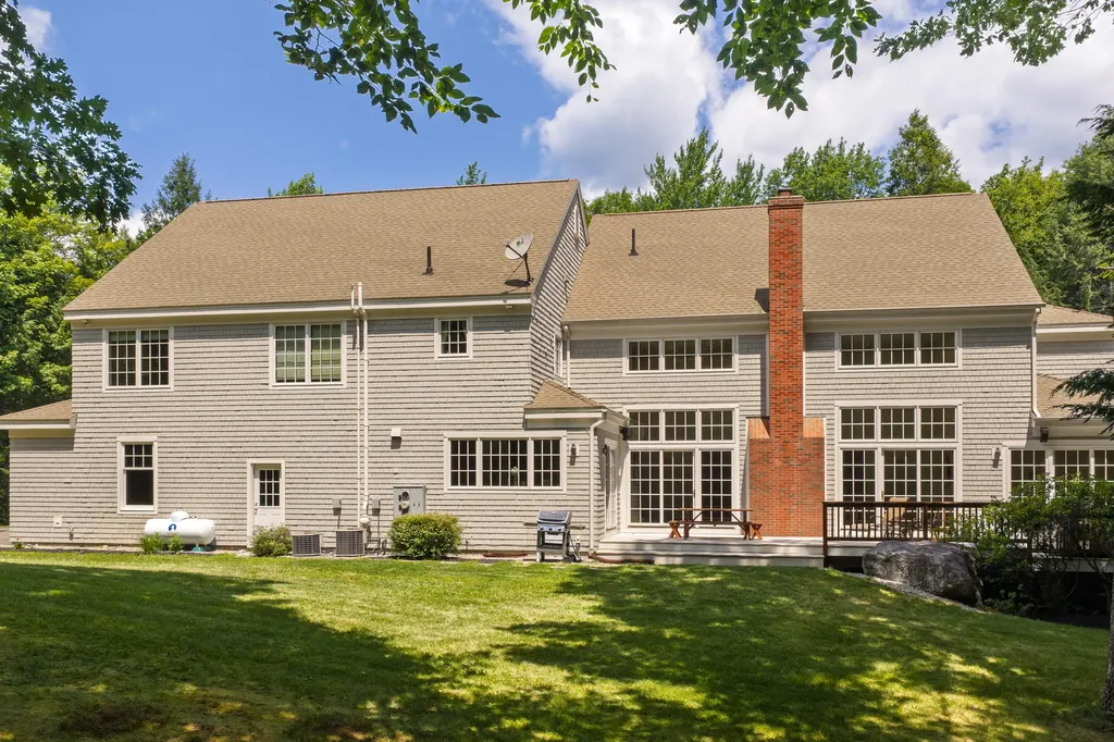 29 Blue Moon Drive North Yarmouth ME 04097