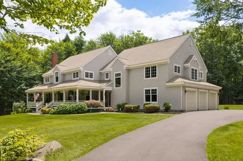 29 Blue Moon Drive North Yarmouth ME 04097