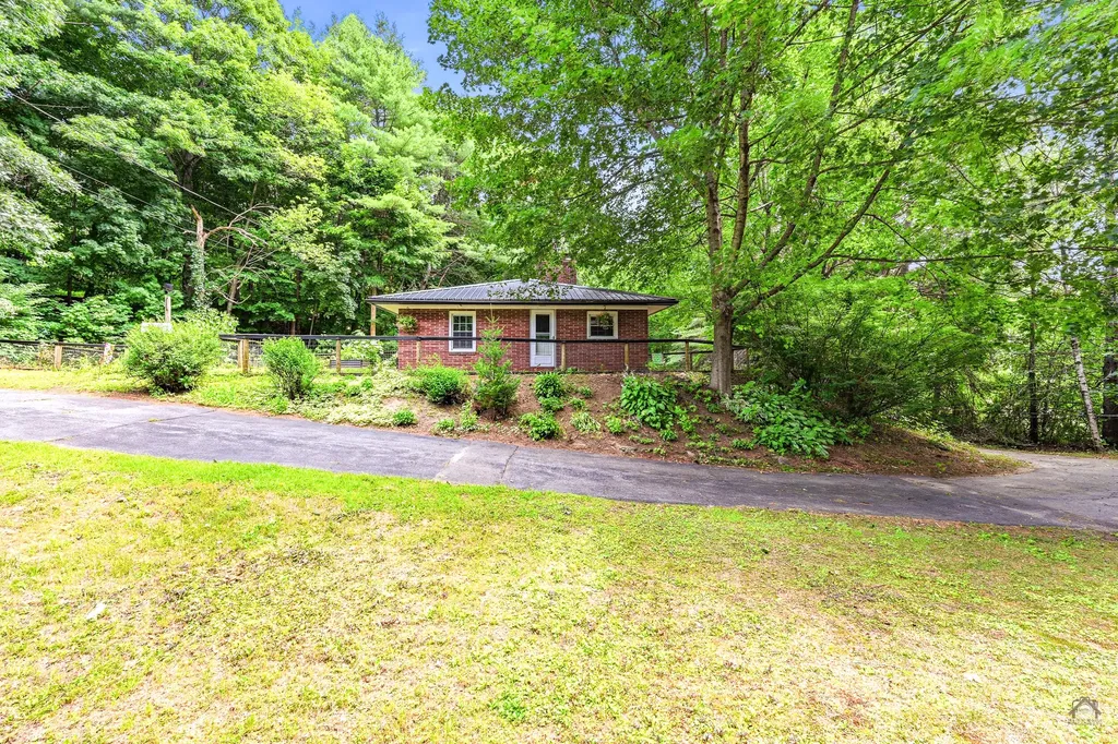 10 Hillcrest Road Livermore Falls ME 04254