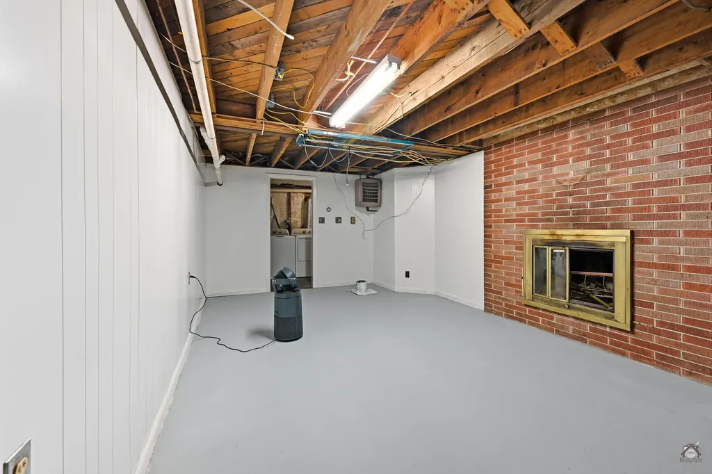 10 Hillcrest Road Livermore Falls ME 04254