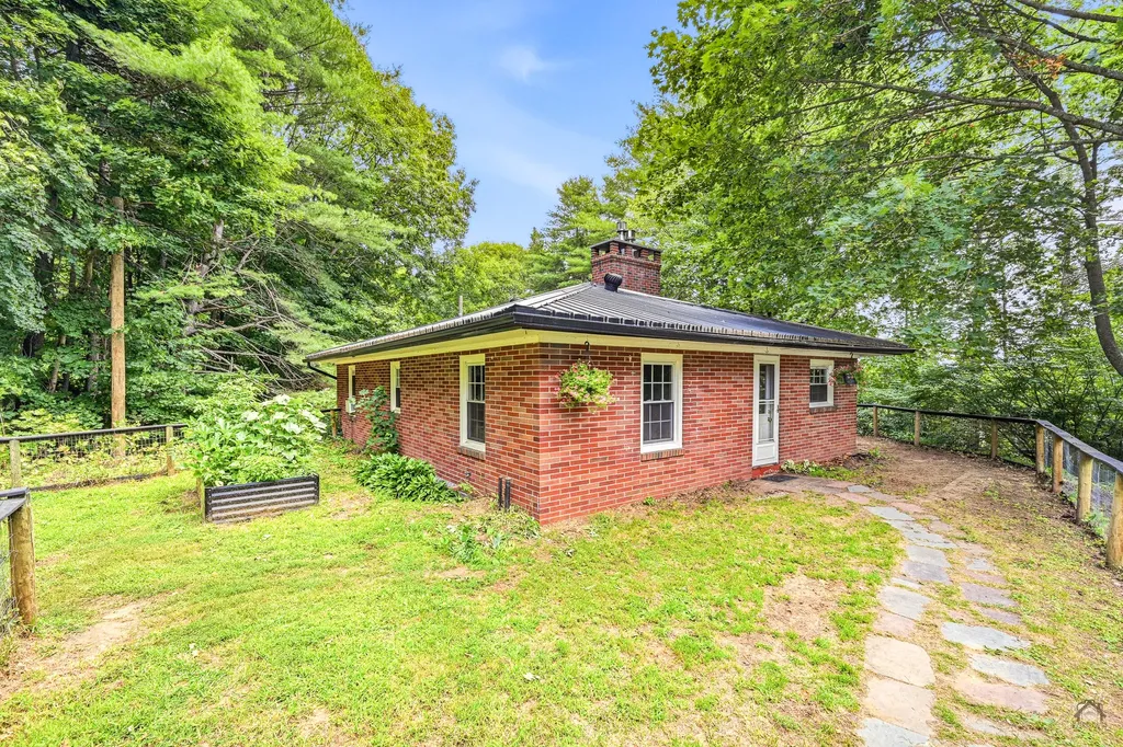 10 Hillcrest Road Livermore Falls ME 04254