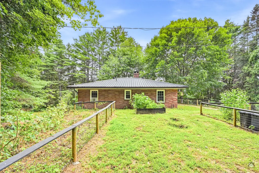 10 Hillcrest Road Livermore Falls ME 04254