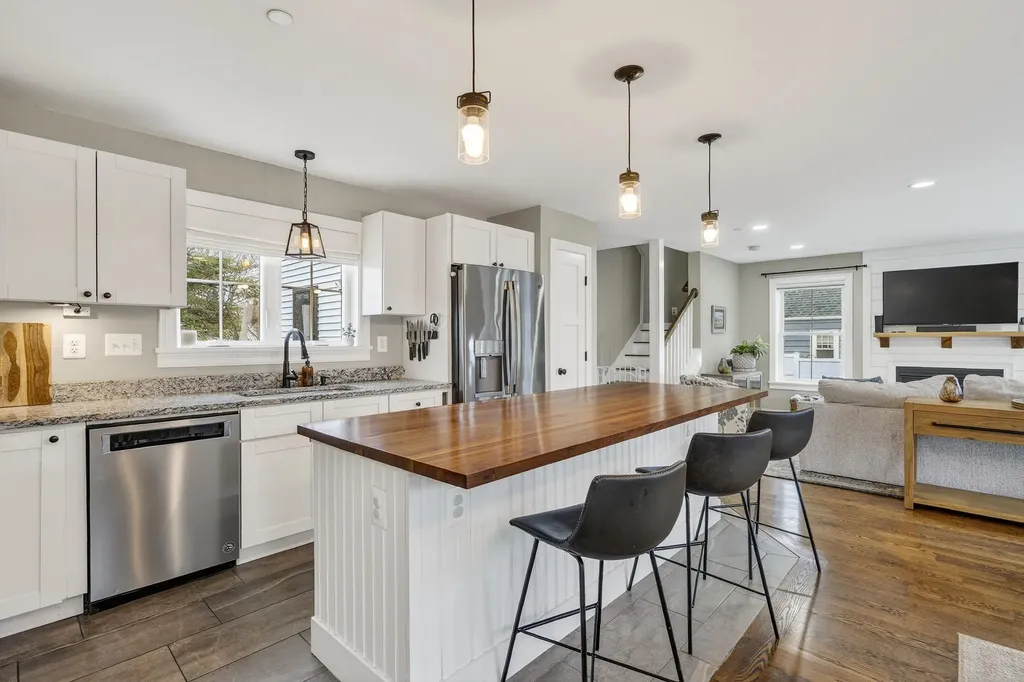 11 Christy Road Portland ME 04103