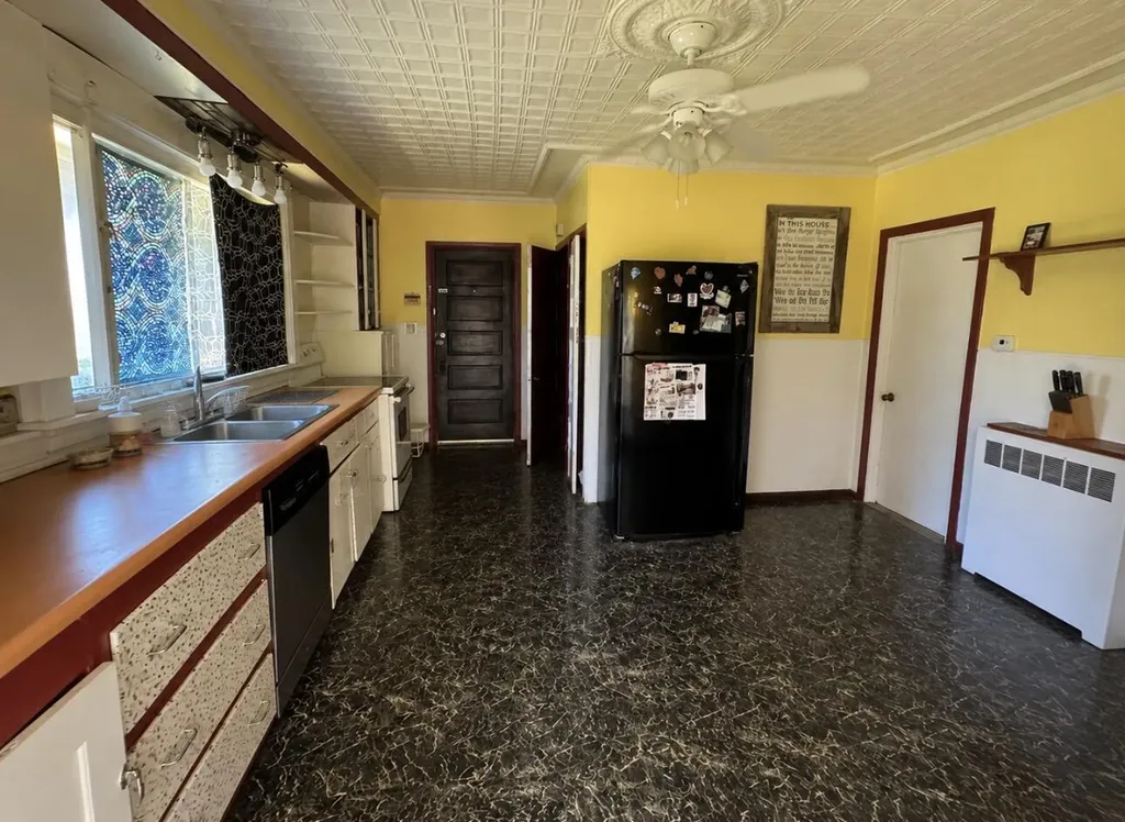 37 Acadia Avenue Lewiston ME 04240