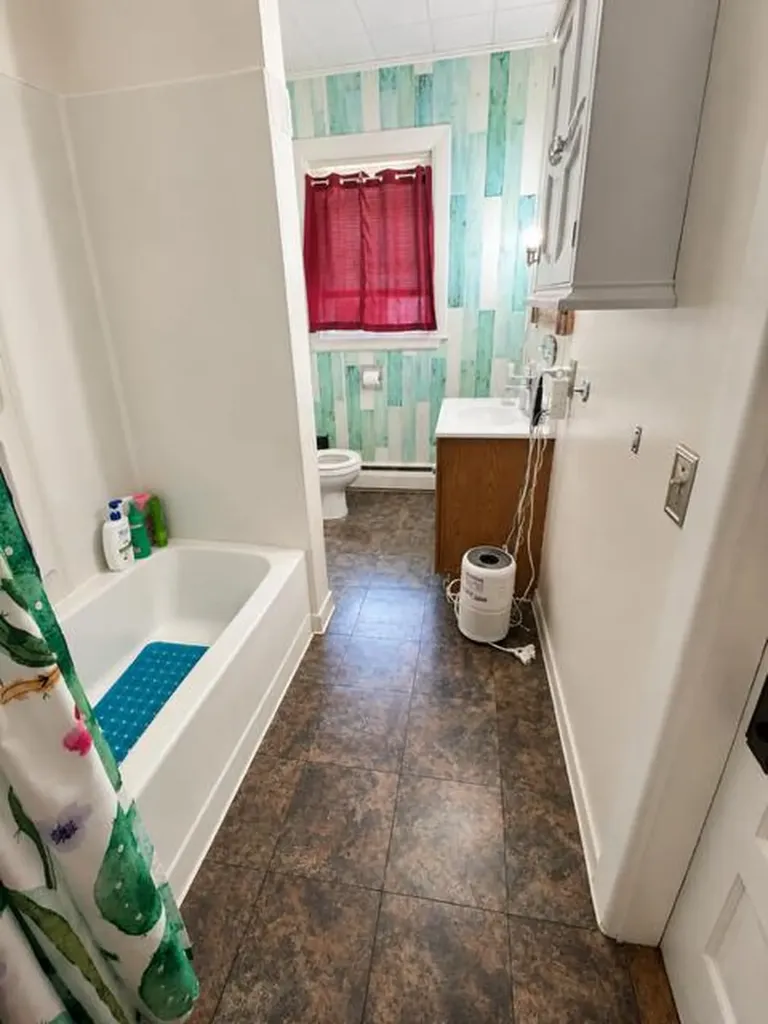 37 Acadia Avenue Lewiston ME 04240
