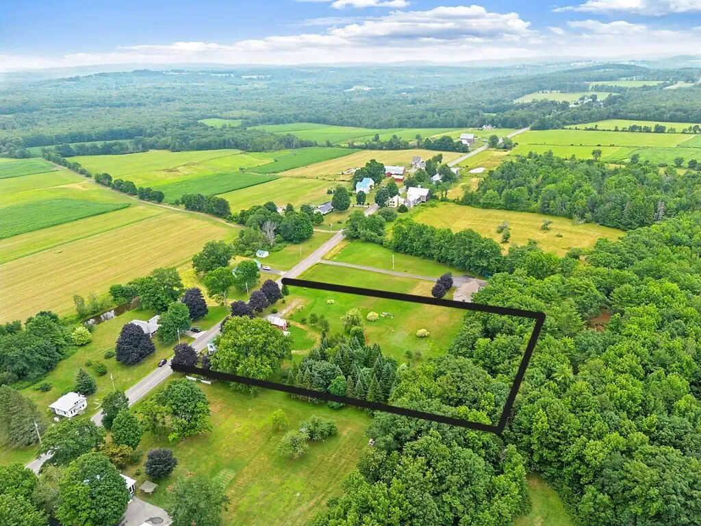 31 Hussey Road Albion ME 04910