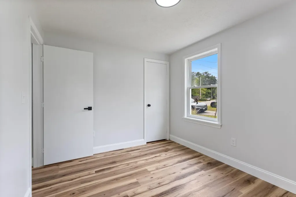 16 Boundary Way Kennebunk ME 04043
