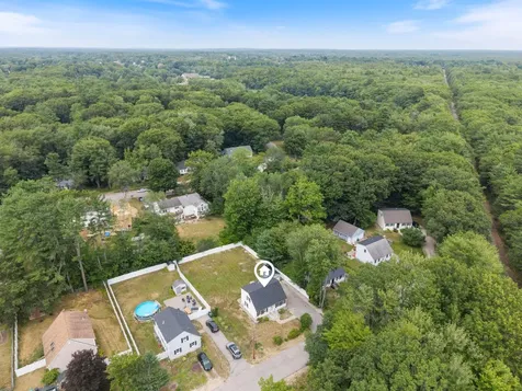 16 Boundary Way Kennebunk ME 04043