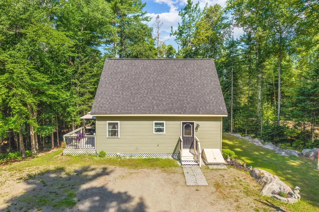 291 White Point Estates Road Lincoln ME 04457