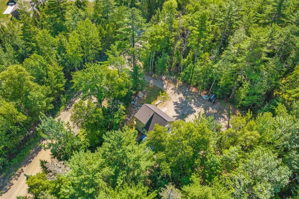 291 White Point Estates Road Lincoln ME 04457