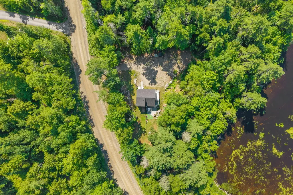 291 White Point Estates Road Lincoln ME 04457