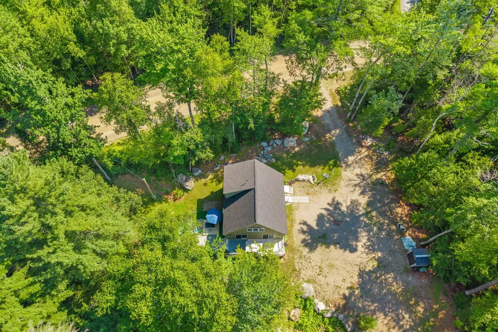 291 White Point Estates Road Lincoln ME 04457