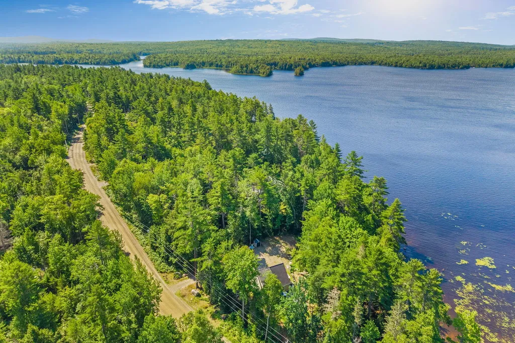 291 White Point Estates Road Lincoln ME 04457