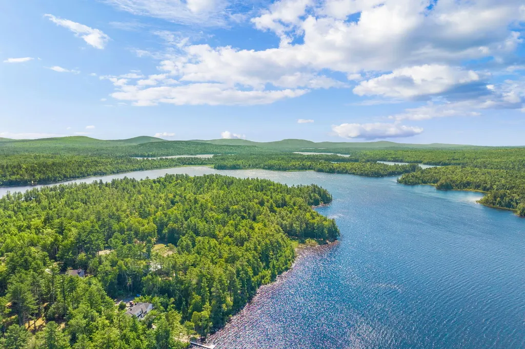 291 White Point Estates Road Lincoln ME 04457