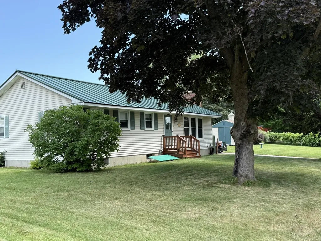 2 Burns Street Fairfield ME 04937