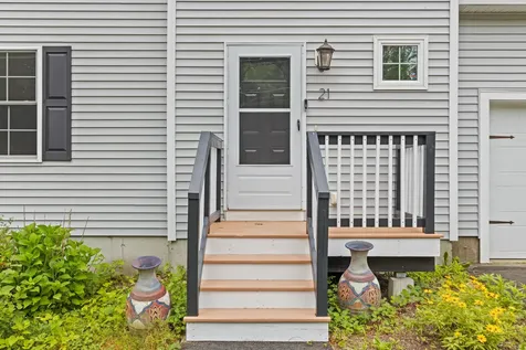 21 Blanchard Road Lebanon ME 04027