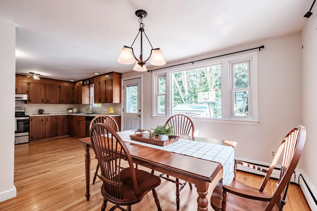 20 Ludlow Terrace Portland ME 04102