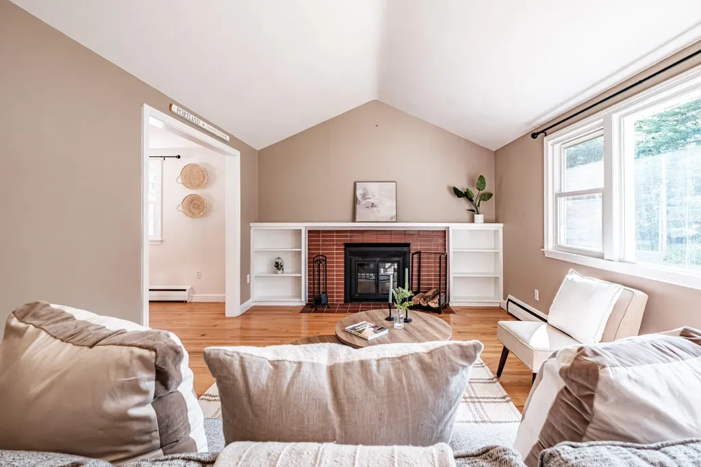 20 Ludlow Terrace Portland ME 04102