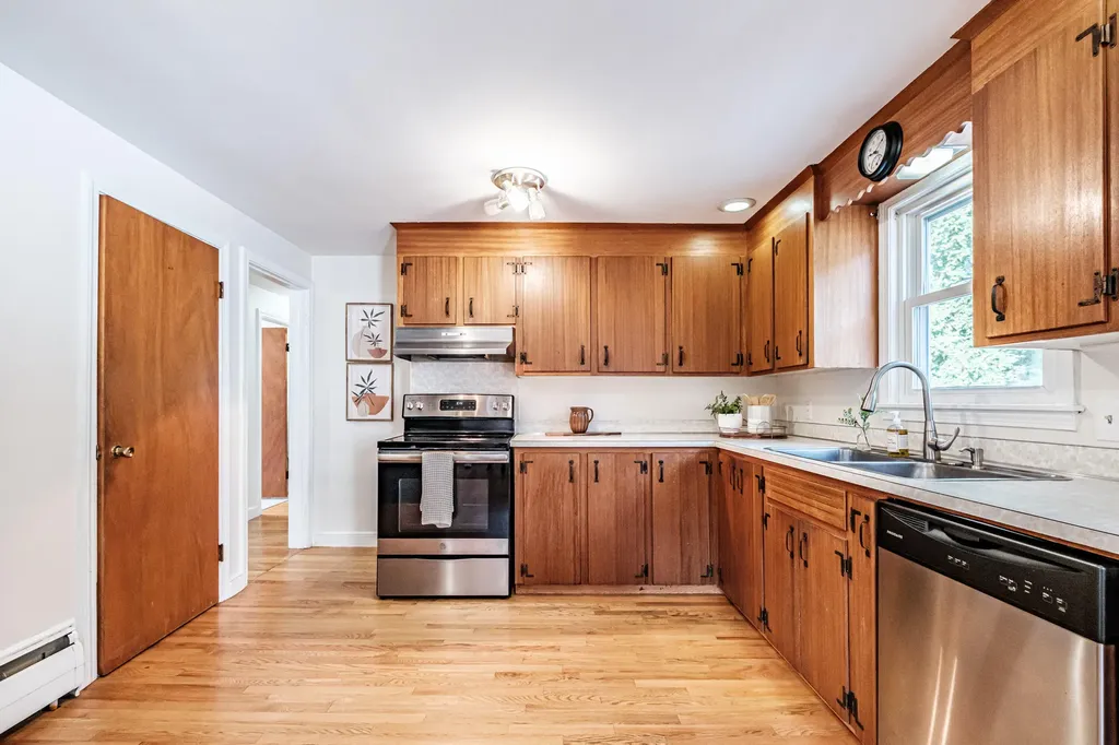 20 Ludlow Terrace Portland ME 04102