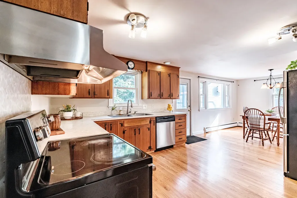 20 Ludlow Terrace Portland ME 04102
