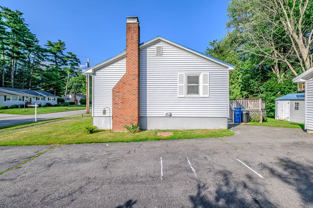 20 Ludlow Terrace Portland ME 04102