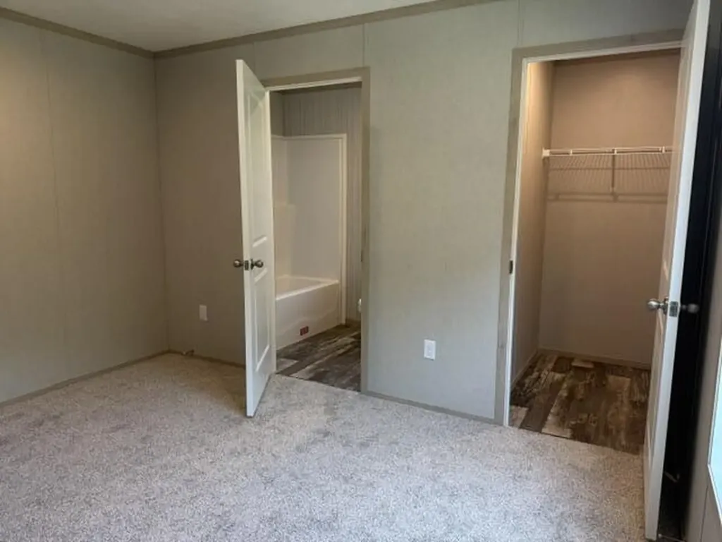 17 Bay Woods Road Bristol ME 04539