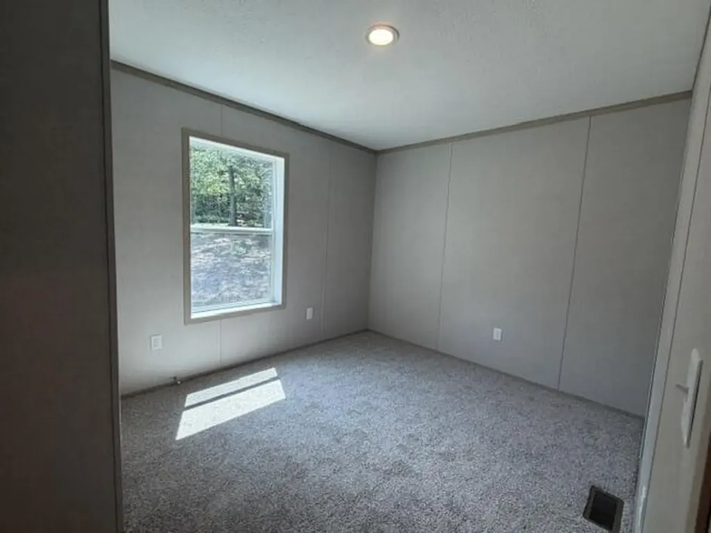17 Bay Woods Road Bristol ME 04539